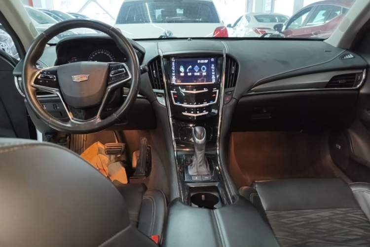 Used Cadillac ATS-L 2014 25T Comfort Model Center Console