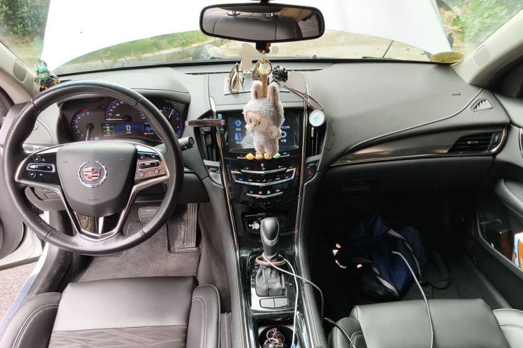 Used Cadillac ATS-L 2014 25T Comfort Model Center Console