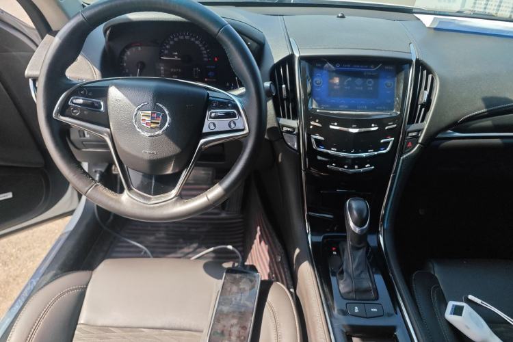 Used Cadillac ATS-L 2014 25T Comfort Model Center Console