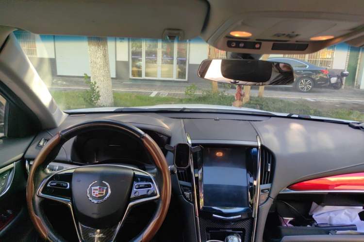 Used Cadillac ATS-L 2014 25T Comfort Model Center Console