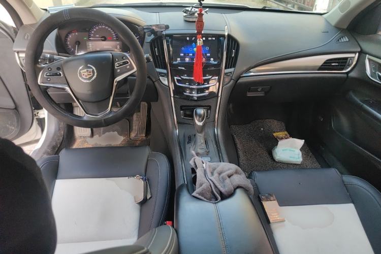 Used Cadillac ATS-L 2014 25T Comfort Model Center Console