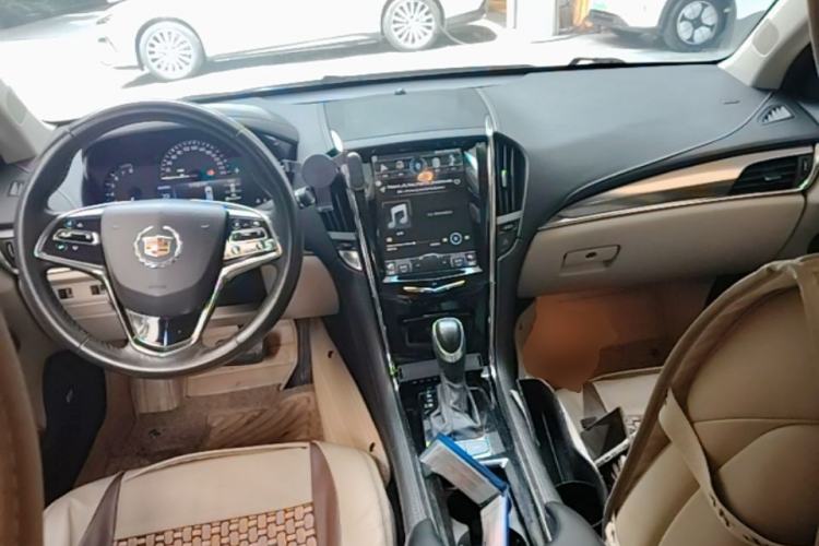 Used Cadillac ATS-L 2014 25T Comfort Model Center Console