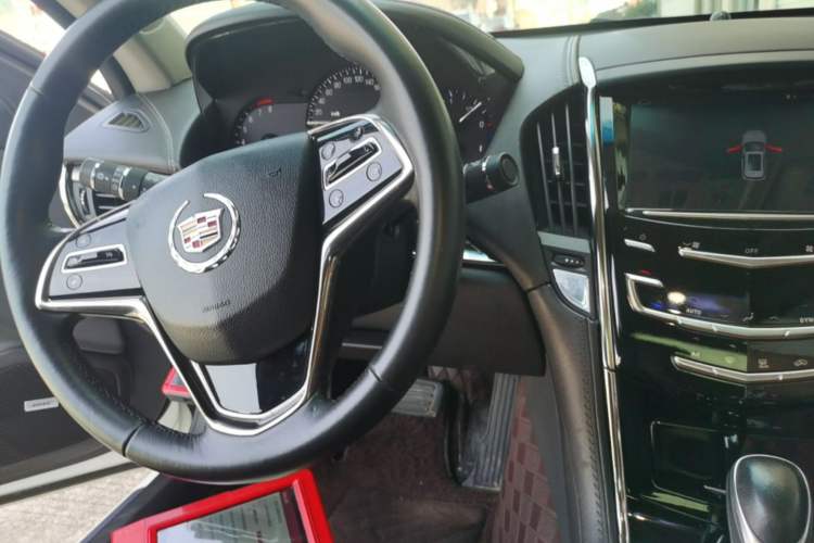 Used Cadillac ATS-L 2014 25T Comfort Model Center Console