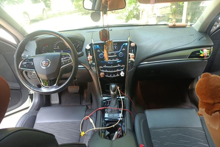 Used Cadillac ATS-L 2014 25T Comfort Model Center Console