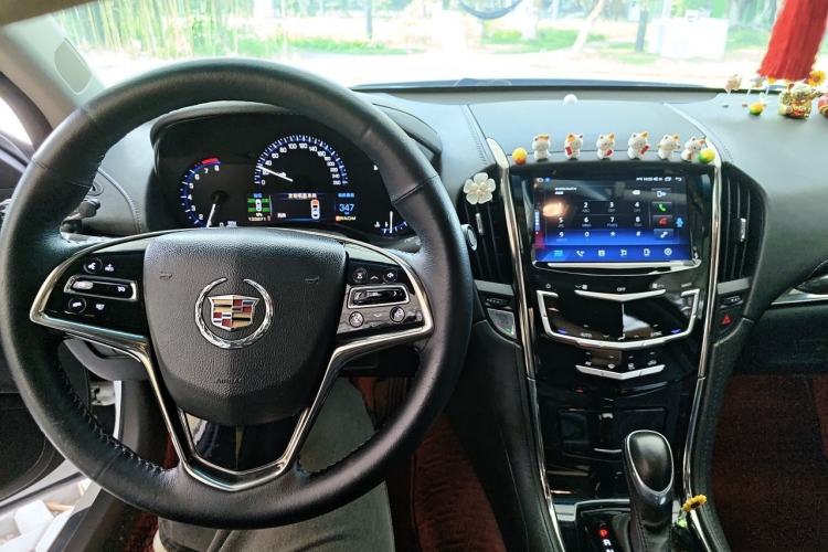 Used Cadillac ATS-L 2014 25T Comfort Model Center Console