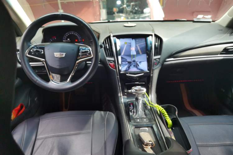 Used Cadillac ATS-L 2014 25T Comfort Model Center Console