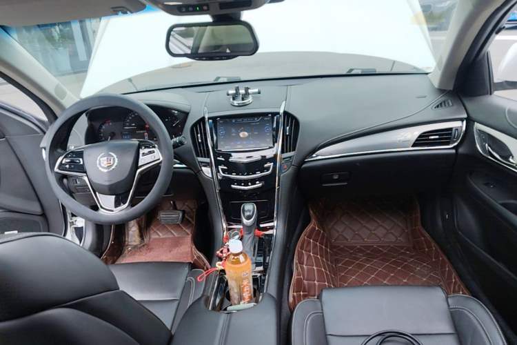 Used Cadillac ATS-L 2014 25T Comfort Model Center Console