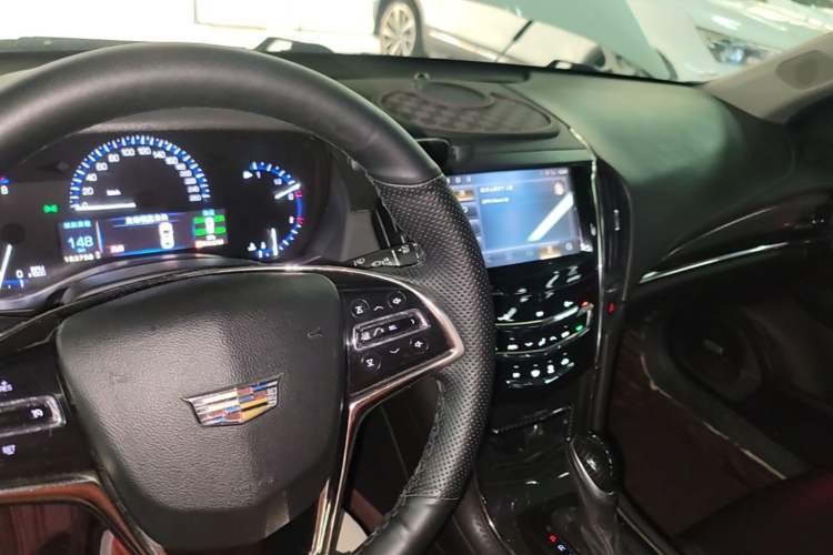 Used Cadillac ATS-L 2014 25T Comfort Model Center Console