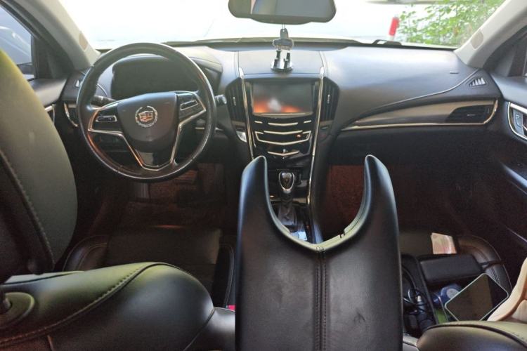 Used Cadillac ATS-L 2014 25T Comfort Model Center Console