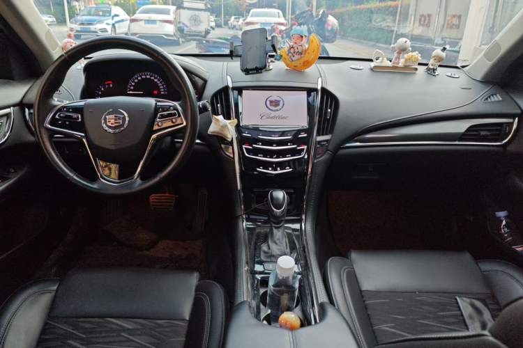 Used Cadillac ATS-L 2014 25T Comfort Model Center Console