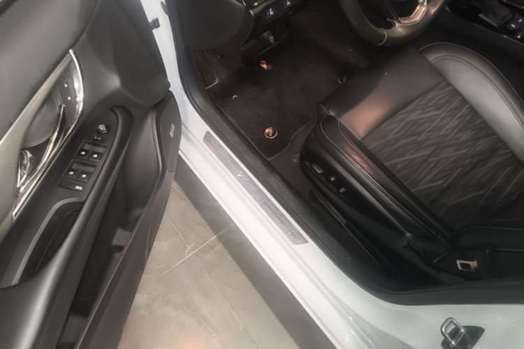 Used Cadillac ATS-L 2014 25T Comfort Model Driver Seat