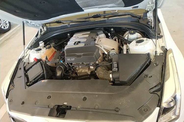 Used Cadillac ATS-L 2014 25T Comfort Model Engine Bay