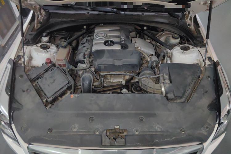 Used Cadillac ATS-L 2014 25T Comfort Model Engine Bay