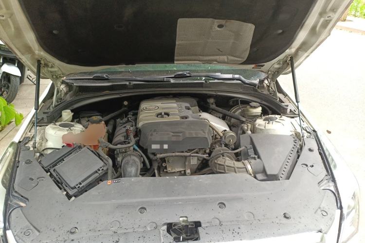 Used Cadillac ATS-L 2014 28T Elite Edition Engine Bay