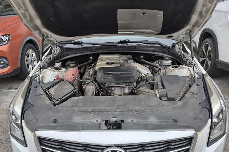 Used Cadillac ATS-L 2014 25T Comfort Model Engine Bay