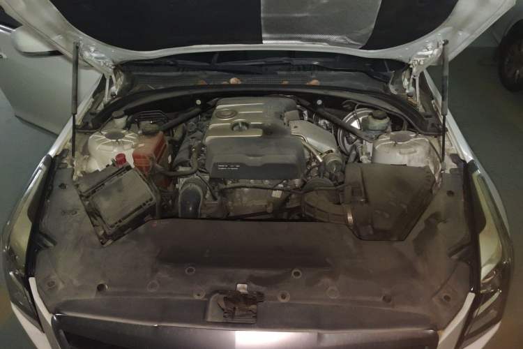 Used Cadillac ATS-L 2014 25T Comfort Model Engine Bay