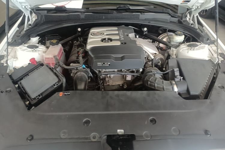Used Cadillac ATS-L 2014 28T Elite Edition Engine Bay
