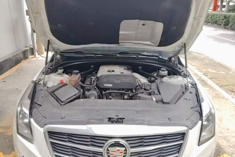 Used Cadillac ATS-L 2014 25T Comfort Model Engine Bay