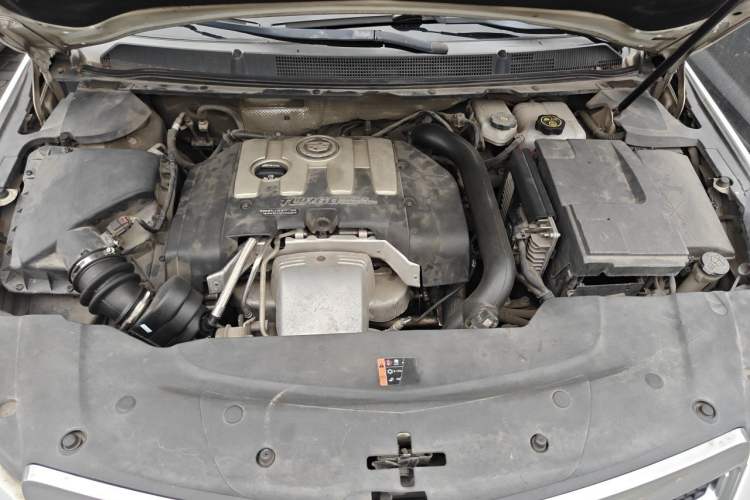 Used Cadillac ATS-L 2014 25T Comfort Model Engine Bay