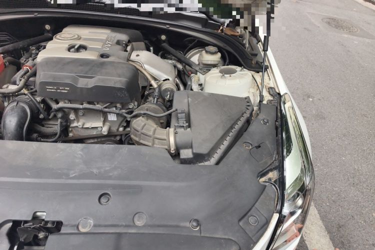 Used Cadillac ATS-L 2014 25T Comfort Model Engine Bay Left