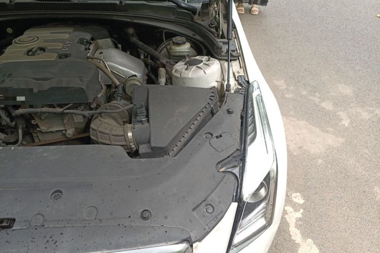 Used Cadillac ATS-L 2014 28T Elite Edition Engine Bay Left