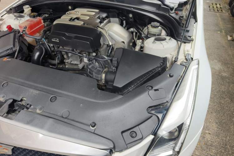 Used Cadillac ATS-L 2014 25T Comfort Model Engine Bay Left