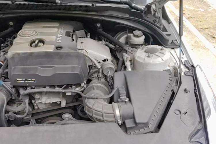 Used Cadillac ATS-L 2014 25T Comfort Model Engine Bay Left