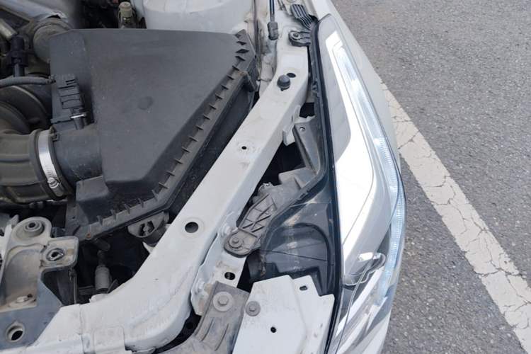 Used Cadillac ATS-L 2014 25T Comfort Model Engine Bay Left