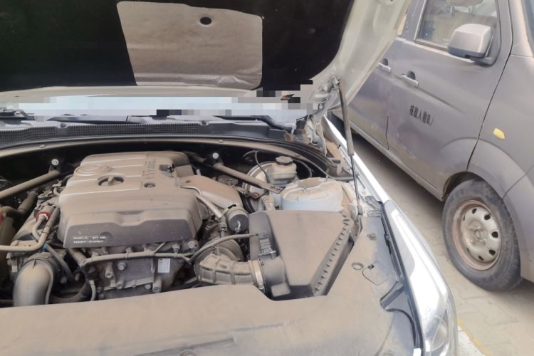 Used Cadillac ATS-L 2014 25T Comfort Model Engine Bay Left