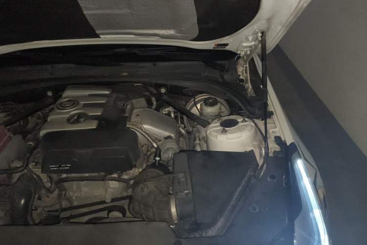 Used Cadillac ATS-L 2014 25T Comfort Model Engine Bay Left