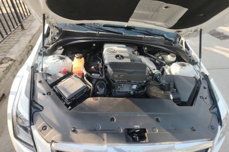 Used Cadillac ATS-L 2014 25T Comfort Model Engine Bay
