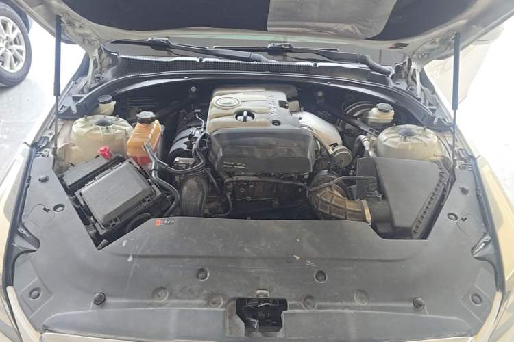 Used Cadillac ATS-L 2014 25T Comfort Model Engine Bay