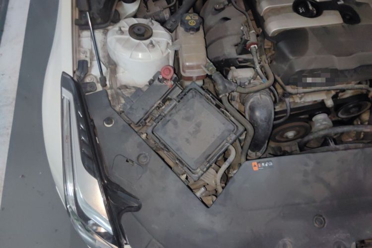 Used Cadillac ATS-L 2014 25T Comfort Model Engine Bay Right
