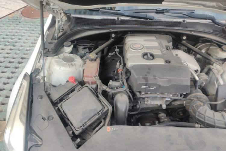 Used Cadillac ATS-L 2014 25T Comfort Model Engine Bay Right