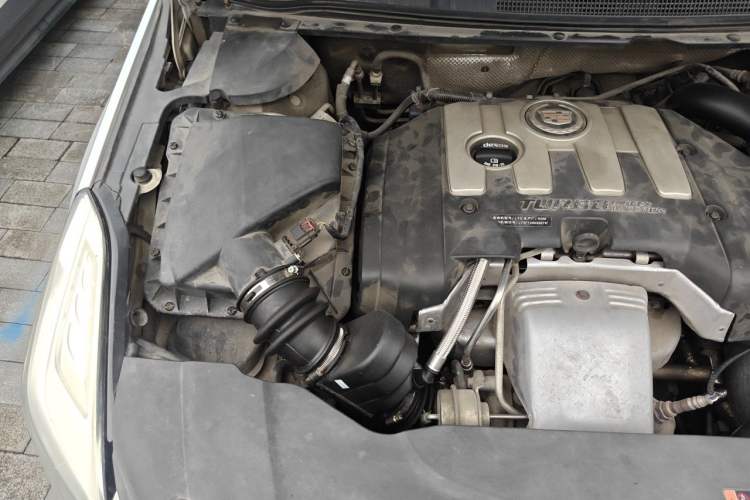 Used Cadillac ATS-L 2014 25T Comfort Model Engine Bay Right