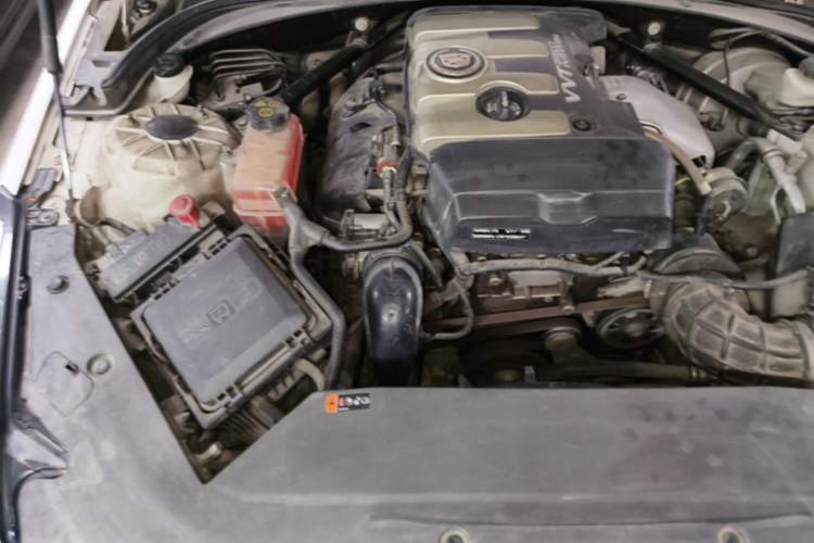 Used Cadillac ATS-L 2014 25T Comfort Model Engine Bay Right