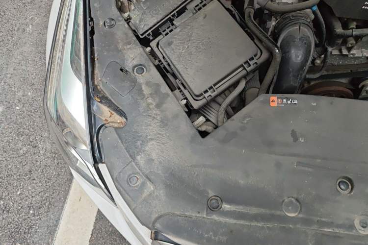 Used Cadillac ATS-L 2014 25T Comfort Model Engine Bay Right