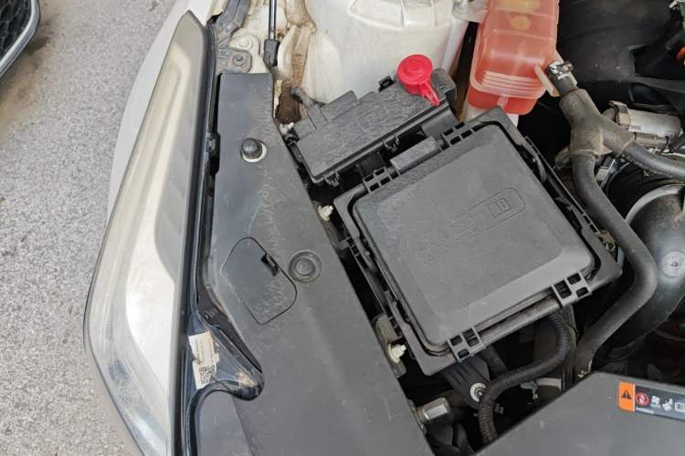 Used Cadillac ATS-L 2014 25T Comfort Model Engine Bay Right