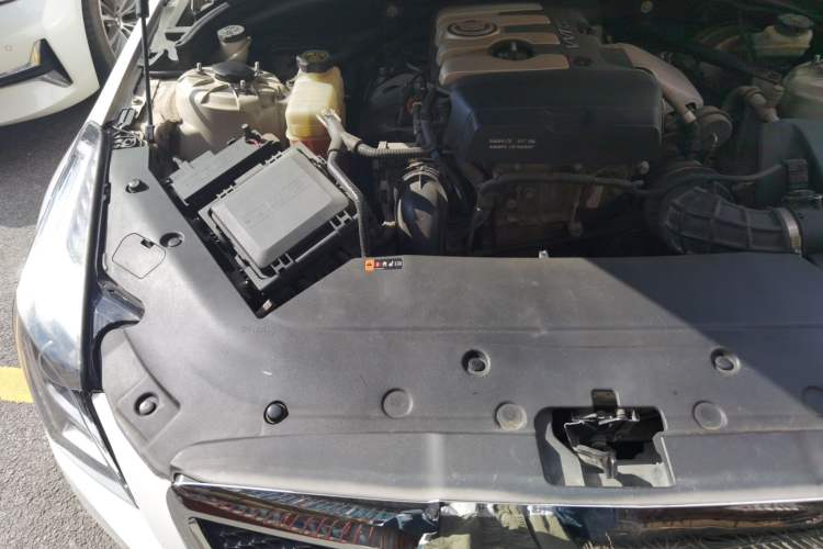 Used Cadillac ATS-L 2014 25T Comfort Model Engine Bay Right