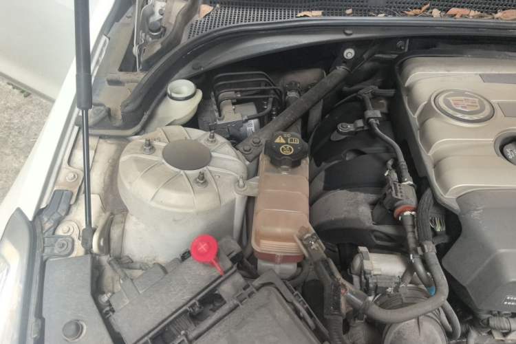 Used Cadillac ATS-L 2014 25T Comfort Model Engine Bay Right