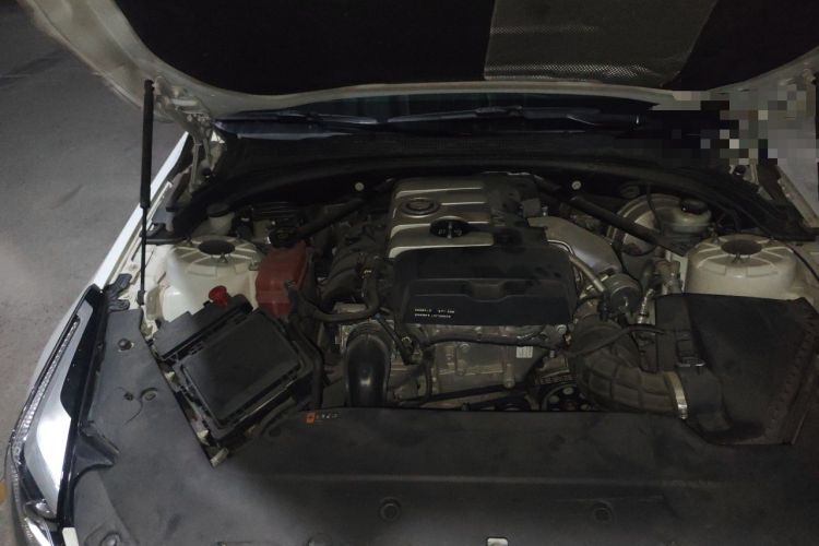 Used Cadillac ATS-L 2014 28T Elite Edition Engine Bay Right