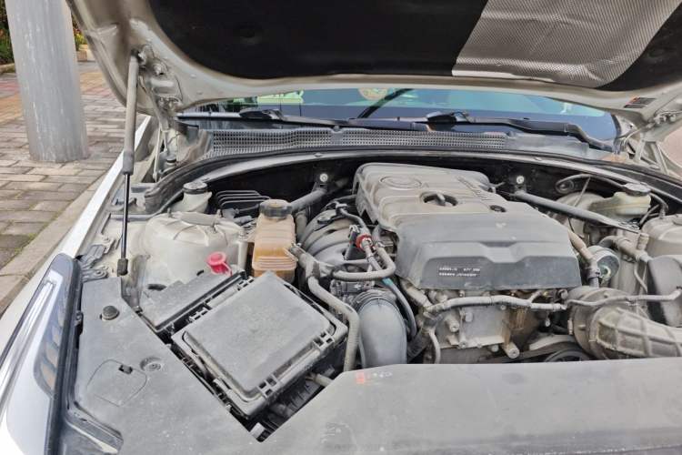 Used Cadillac ATS-L 2014 25T Comfort Model Engine Bay Right