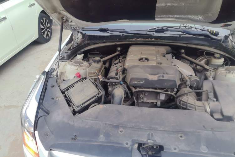 Used Cadillac ATS-L 2014 25T Fashion Edition Engine Bay Right