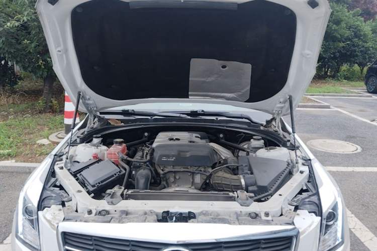 Used Cadillac ATS-L 2014 25T Comfort Model Engine Bay