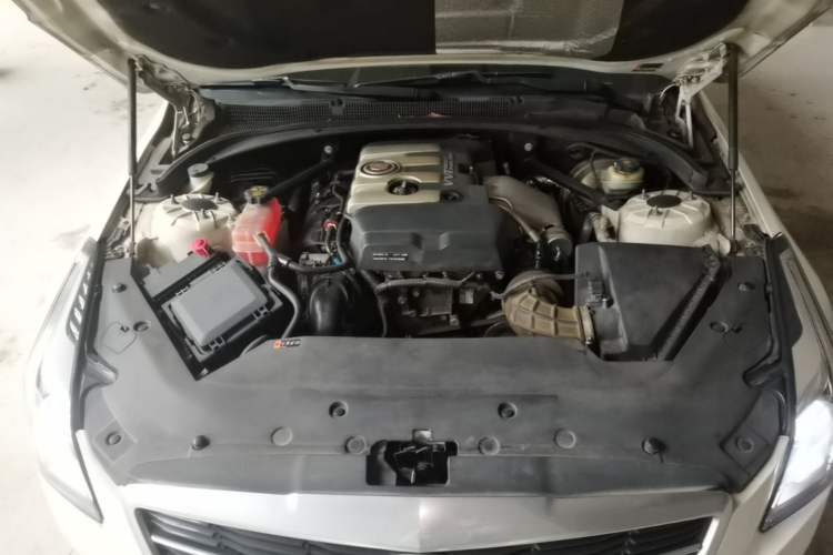 Used Cadillac ATS-L 2014 25T Comfort Model Engine Bay
