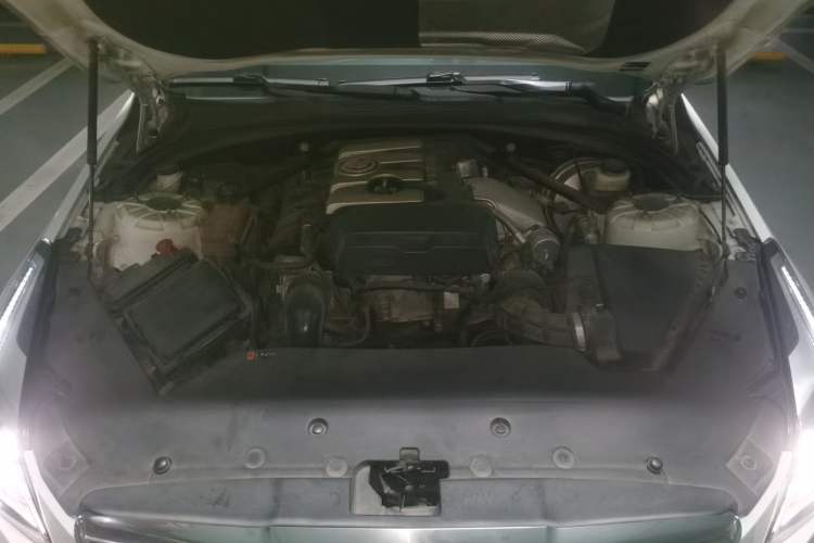 Used Cadillac ATS-L 2014 28T Elite Edition Engine Bay