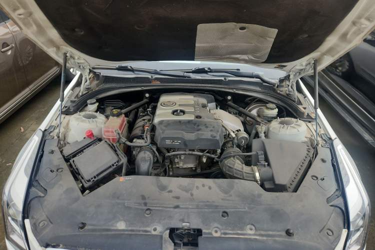 Used Cadillac ATS-L 2014 25T Comfort Model Engine Bay