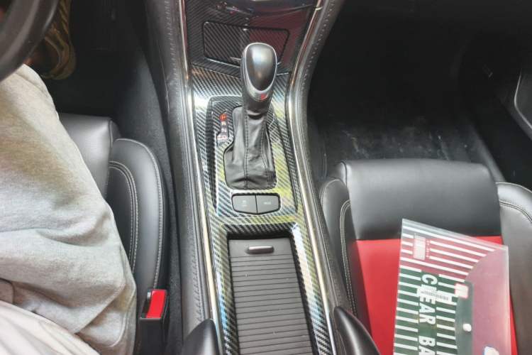 Used Cadillac ATS-L 2014 25T Comfort Model Gear Lever