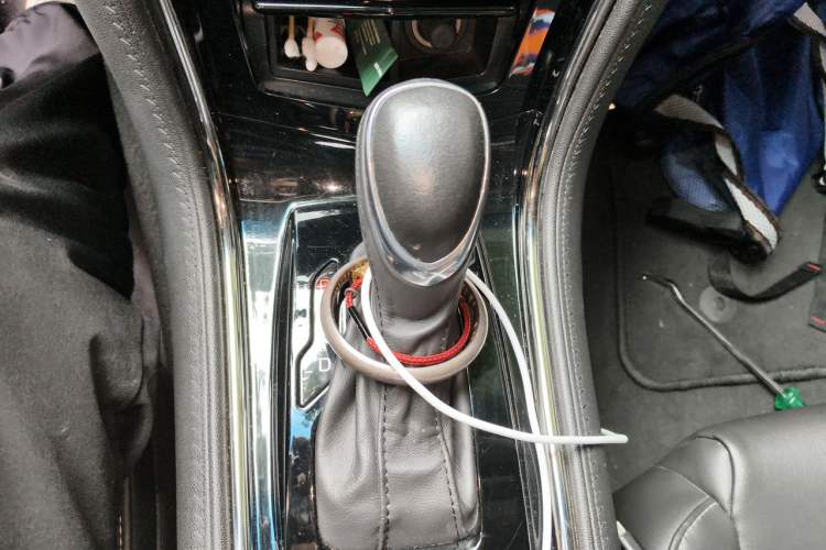 Used Cadillac ATS-L 2014 25T Comfort Model Gear Lever