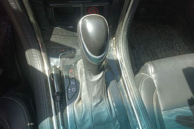 Used Cadillac ATS-L 2014 25T Comfort Model Gear Lever